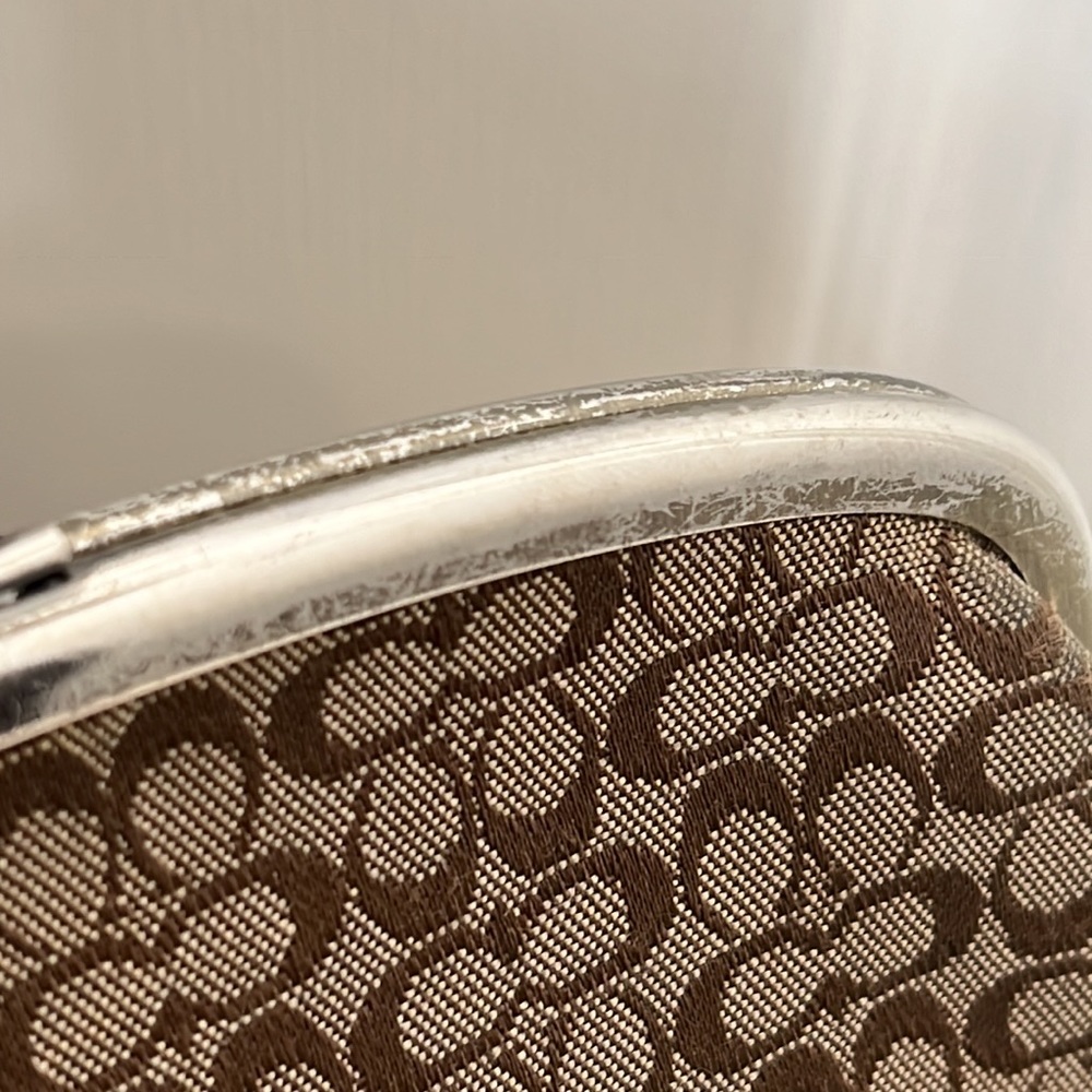Coach Signature Brown Canvas Suede Trim Kisslock Framed Wristlet -Coin Wallet - Picture 14 of 16